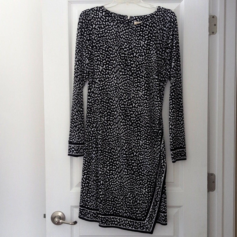 Micheal Kors Long sleeve sheath dress.